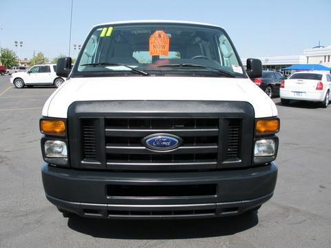 Ford Econoline 2011 photo 1