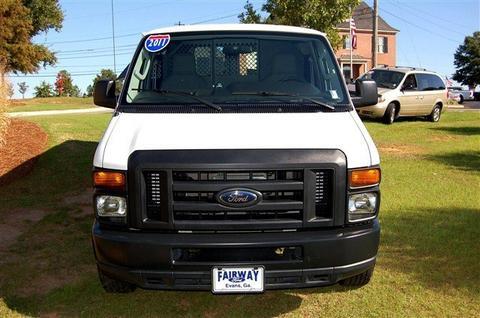 Ford Econoline 2011 photo 2