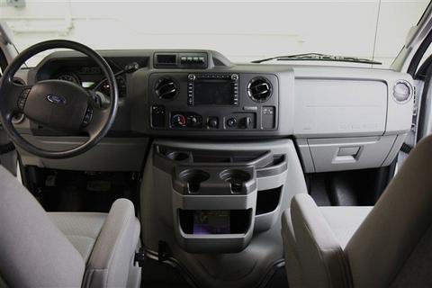 Ford Econoline 2011 photo 3