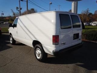 Ford Econoline 2011 photo 1