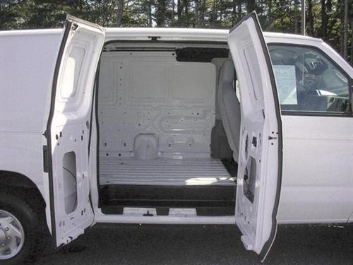 Ford Econoline 2011 photo 5