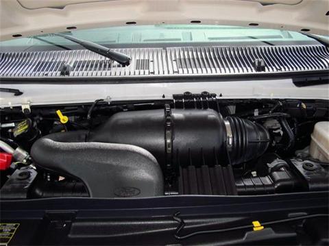 Ford Econoline 2011 photo 1