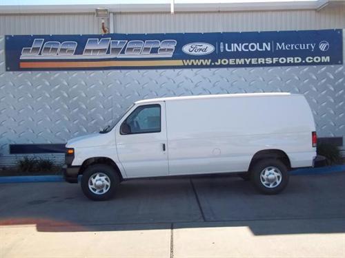 Ford Econoline 2011 photo 4