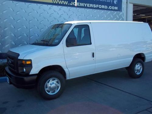 Ford Econoline 2011 photo 1