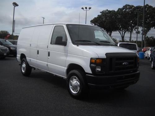 Ford Econoline 2011 photo 1