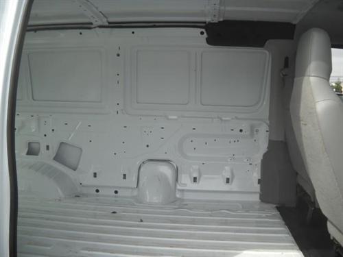 Ford Econoline 2011 photo 2