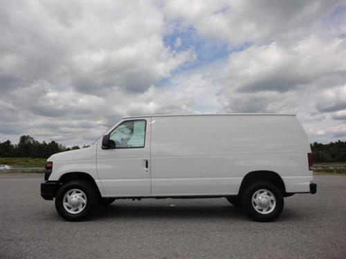 Ford Econoline 2011 photo 1
