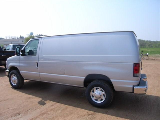 Ford Econoline 2011 photo 5