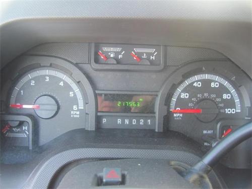 Ford Econoline 2011 photo 3