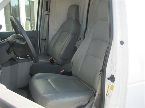 Ford Econoline 2011 photo 4