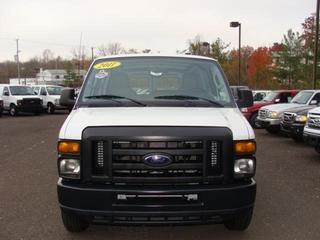 Ford Econoline 2011 photo 1