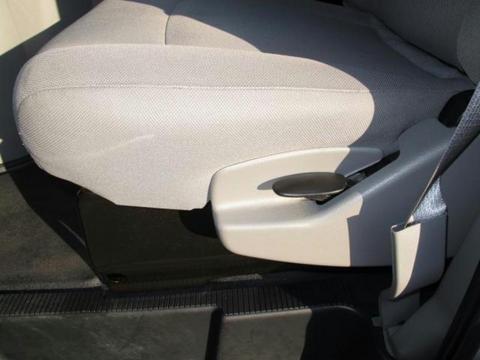 Ford Econoline 2011 photo 2