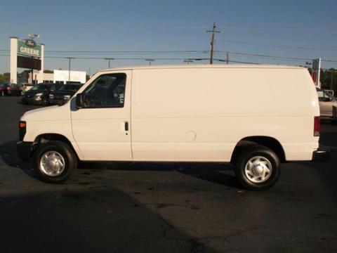 Ford Econoline 2011 photo 3