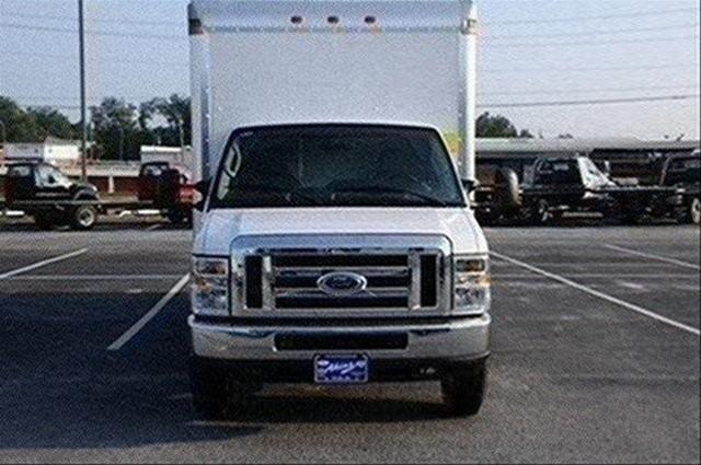 Ford Econoline 2011 photo 1