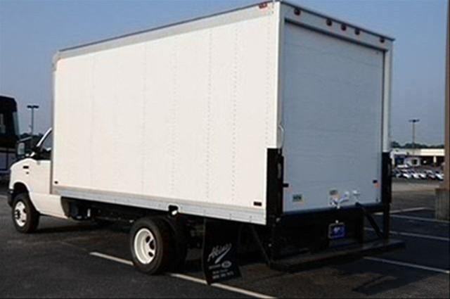 Ford Econoline 2011 photo 4