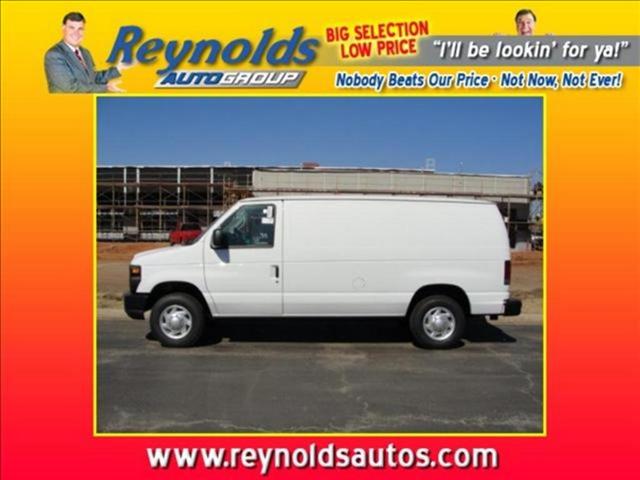 Ford Econoline 2011 photo 2