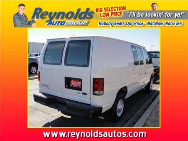 Ford Econoline 2011 photo 4