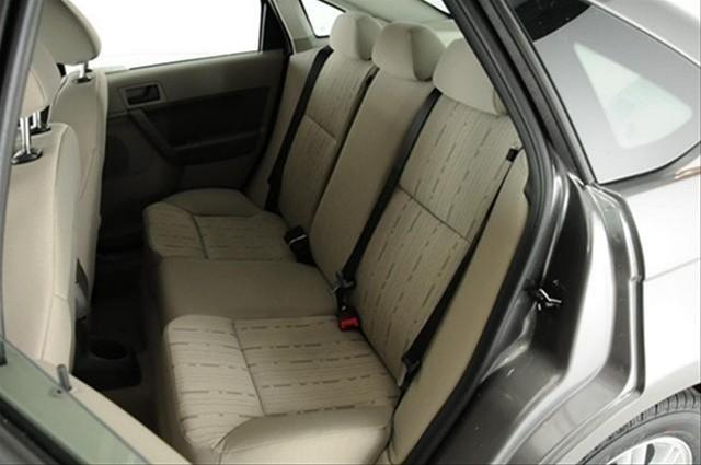 Ford Econoline 2011 photo 2