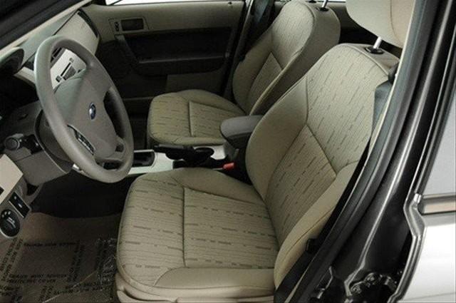 Ford Econoline 2011 photo 3