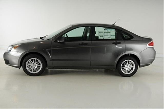 Ford Econoline 2011 photo 5