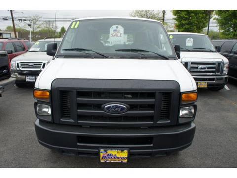 Ford Econoline 2011 photo 1