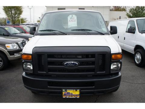 Ford Econoline 2011 photo 1