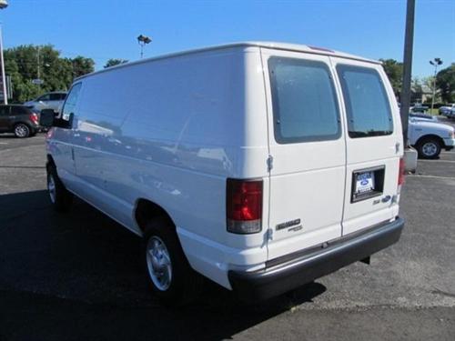 Ford Econoline 2011 photo 1