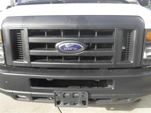 Ford Econoline 2011 photo 1