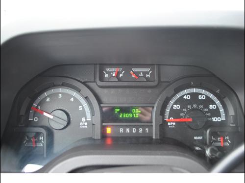 Ford Econoline 2011 photo 1