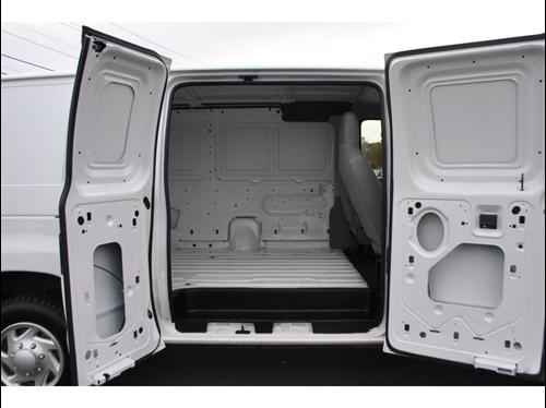 Ford Econoline 2011 photo 5