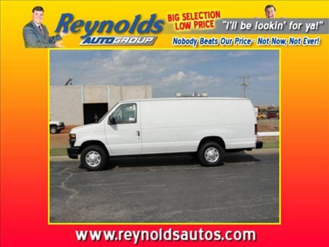 Ford Econoline 2011 photo 2