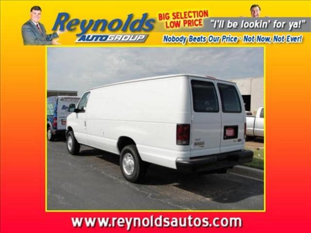 Ford Econoline 2011 photo 3