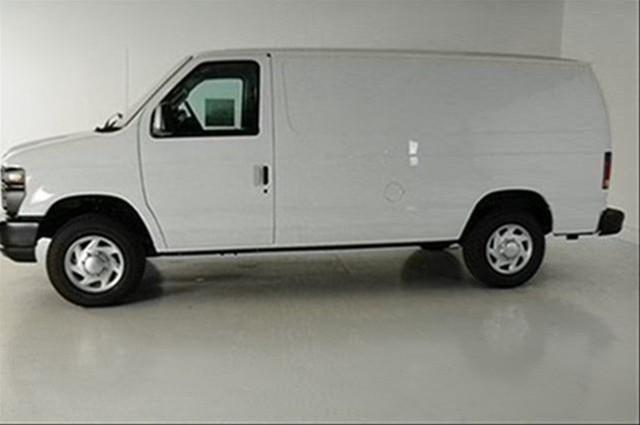 Ford Econoline 2011 photo 4