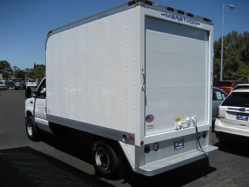 Ford Econoline 2011 photo 1