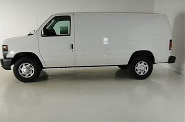 Ford Econoline 2011 photo 5
