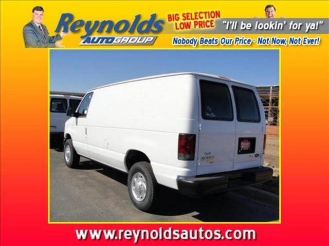 Ford Econoline 2011 photo 3