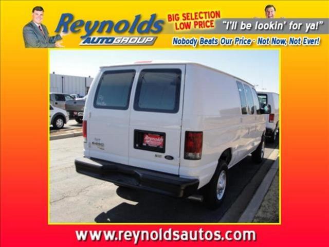 Ford Econoline 2011 photo 4