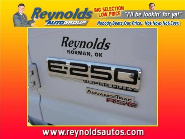 Ford Econoline 2011 photo 5