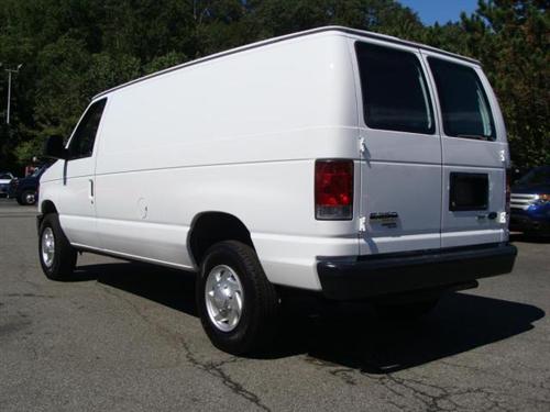 Ford Econoline 2011 photo 4