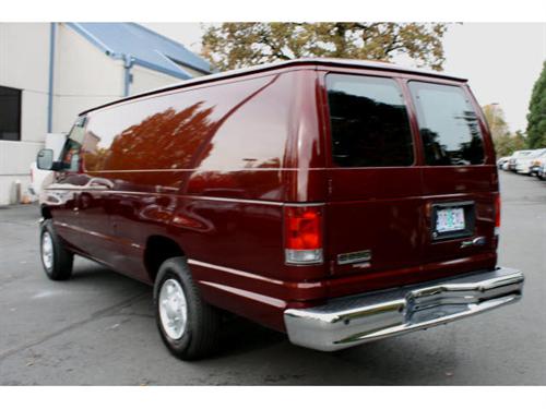 Ford Econoline 2011 photo 3