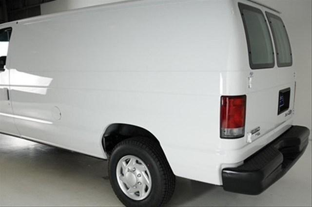 Ford Econoline 2011 photo 4