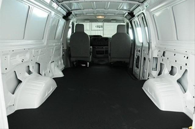 Ford Econoline 2011 photo 5