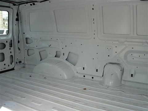 Ford Econoline 2011 photo 2