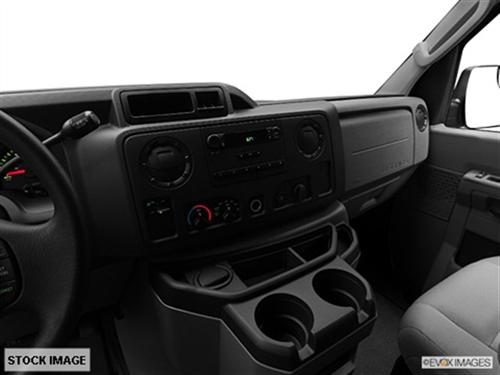 Ford Econoline 2011 photo 3