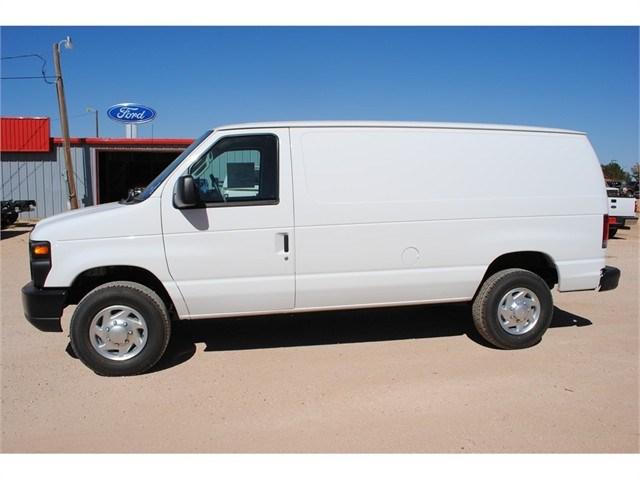 Ford Econoline 2011 photo 1