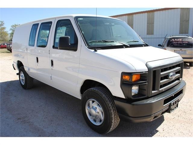 Ford Econoline 2011 photo 4