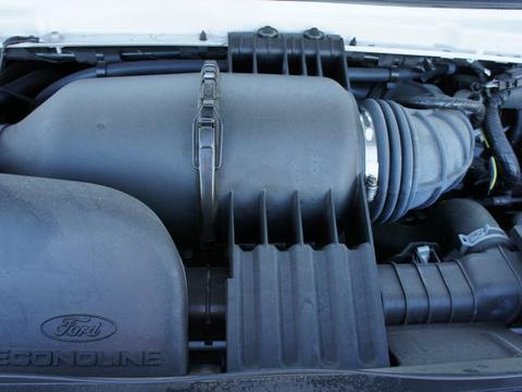 Ford Econoline 2011 photo 1