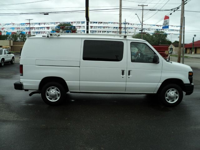 Ford Econoline 2011 photo 5