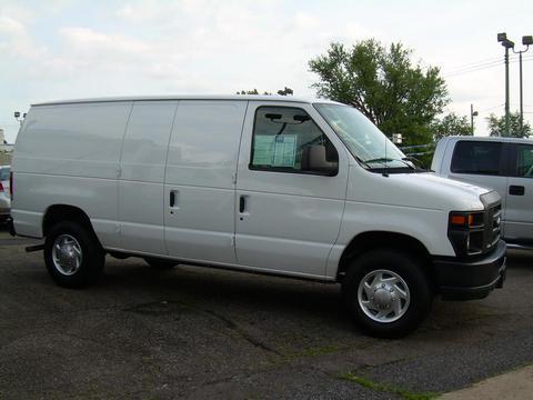 Ford Econoline 2011 photo 1