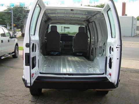 Ford Econoline 2011 photo 3